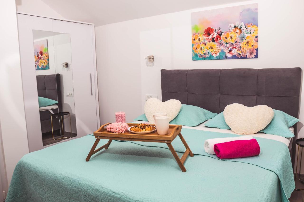 Apartmani Vuckovic Vodice Exterior foto